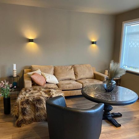 Perfectly Located 3 Bedroom Design Apartment Акурейри Экстерьер фото